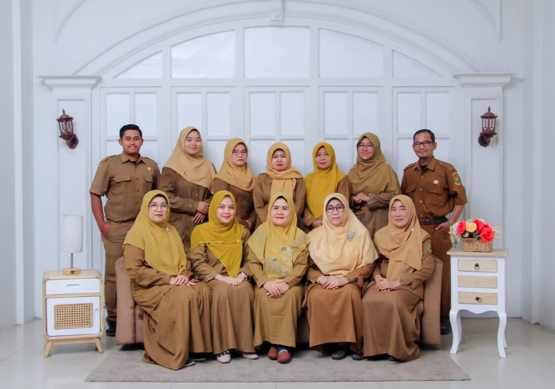 Dewan Guru SD Negeri Ciora
